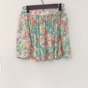 American Eagle Outfitters AEO Women’s Floral Skirt Size Medium